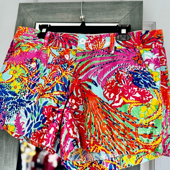 Lilly Pulitzer Fishing For Compliments The Callahan Shorts - Picture 2 of 11